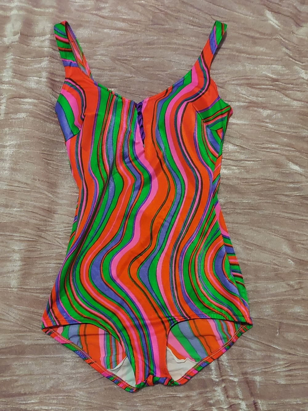 VINTAGE 1960S Women’s Retro Wave One-Piece Size 10 But More Like 8